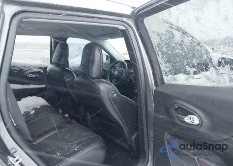 2019 Jeep Cherokee Trailhawk Elite 4X4 z USA, uszkodzony, nr VIN 1C4PJMBX7KD227243